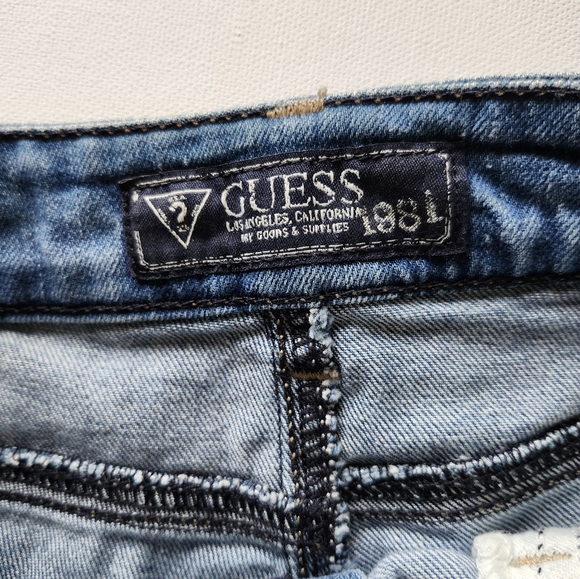 Guess Short Shorts - Picture 4 of 4